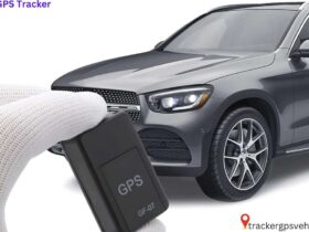 Micro GPS tracker